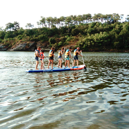 Canoe-Vendee-location-paddles-XXL-lac-du-Jaunay-activité-jeune-amusant